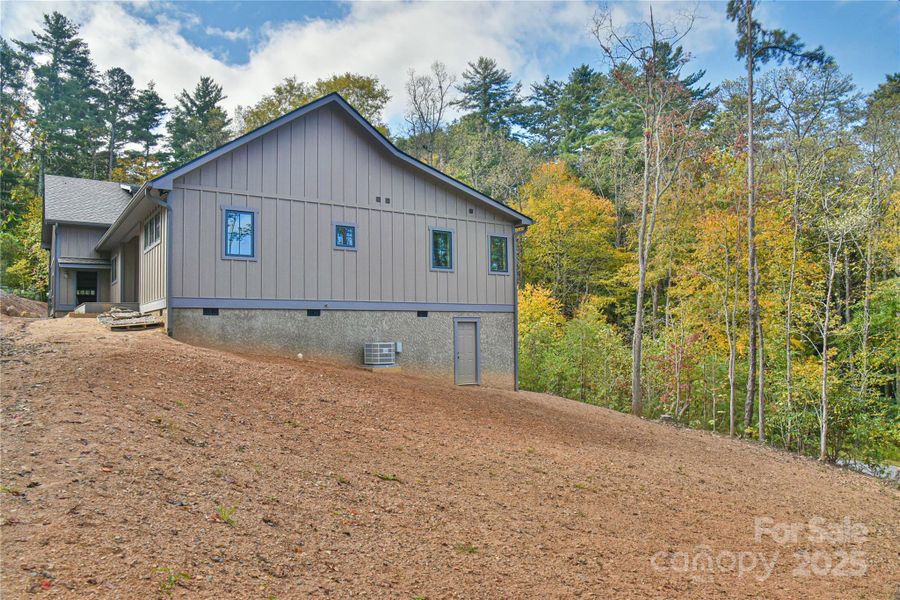 Image 35 of a home in .