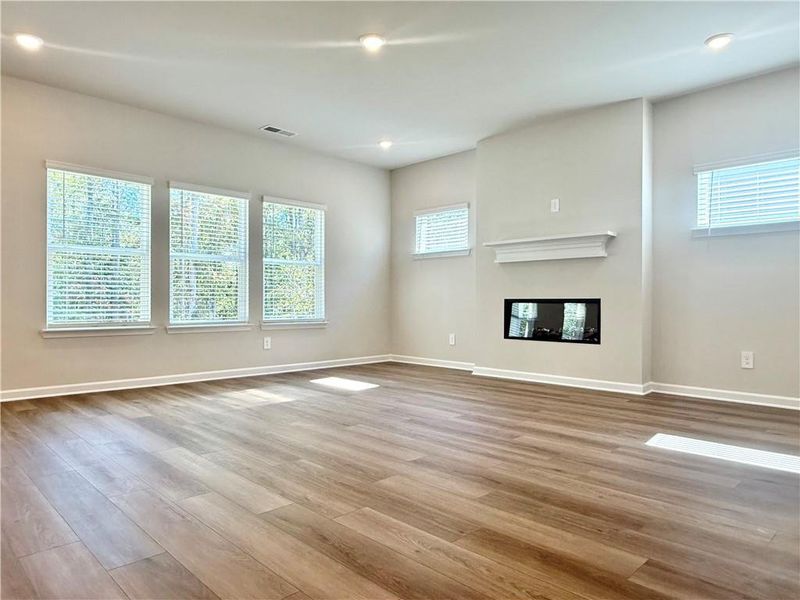 Spacious, unfurnished interior of a new home in Vines at Mill Creek - Estate Series, Braselton (Image 16). Spacious, unfurnished interior of a new home in Vines at Mill Creek - Estate Series, Braselton (Image 16).
