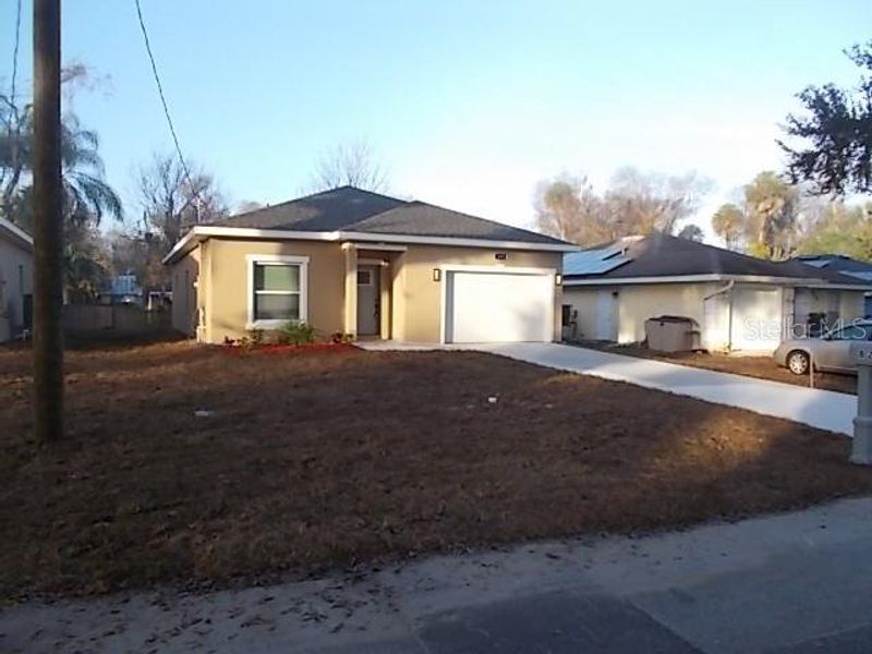 Exterior details and patio area of a home in , Daytona Beach (Image 11). Exterior details and patio area of a home in , Daytona Beach (Image 11).