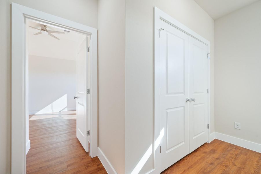 Spacious, unfurnished interior of a new home in Metro Village, Houston (Image 21).