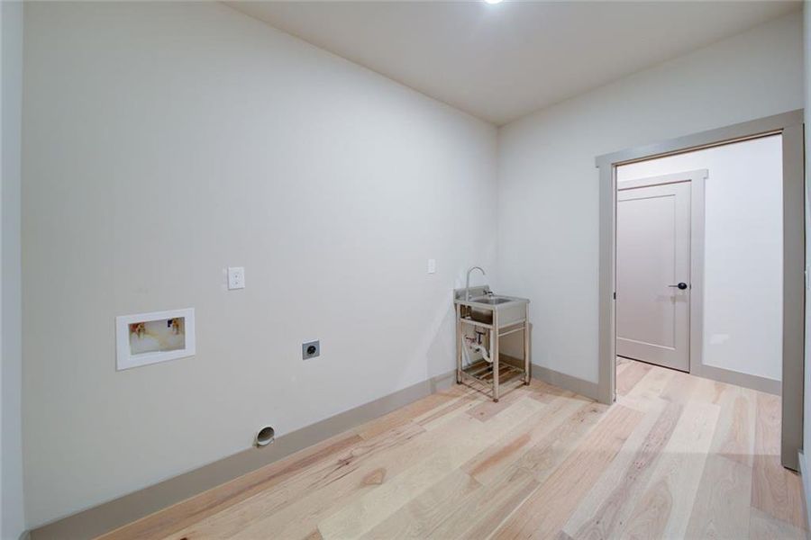 Spacious, unfurnished interior of a new home in , Dawsonville (Image 34).