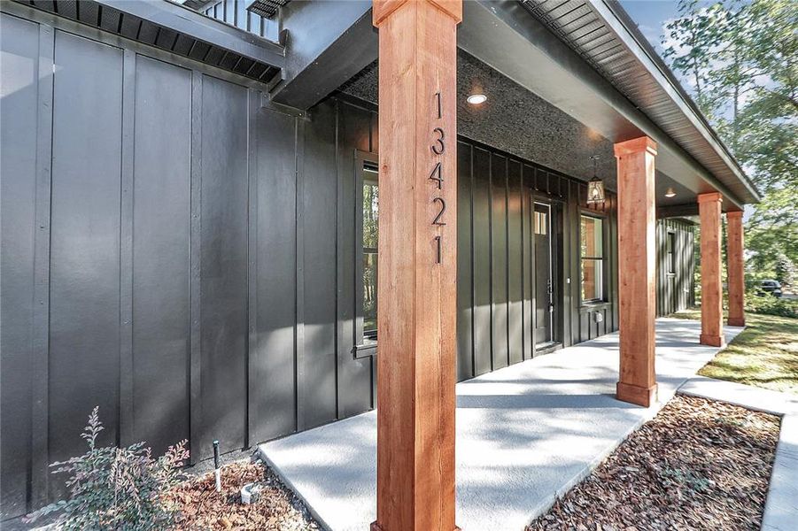 Exterior details and patio area of a home in , Ocala (Image 22).