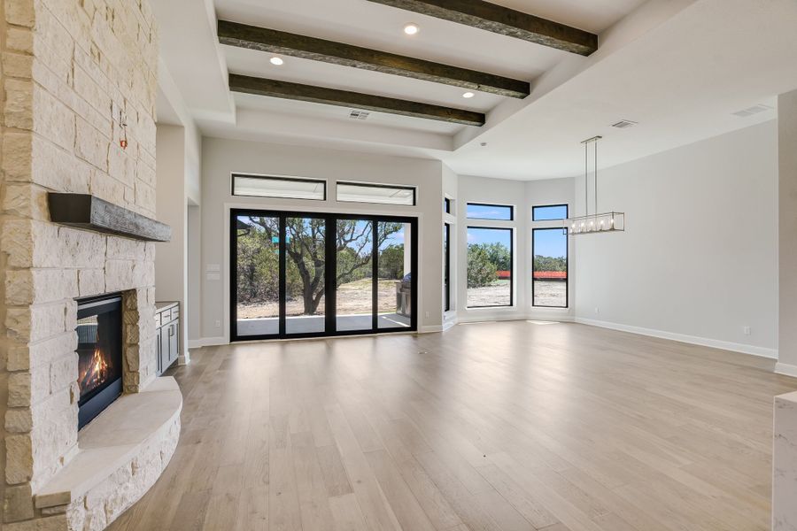 Representative unfurnished interior of a home built from the San Simeon I by Giddens Homes in Clearwater Ranch, Liberty Hill (Image 495).