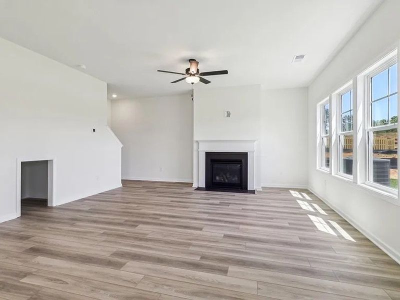 Spacious, unfurnished interior of a new home in Providence Station at Trolley Run, Aiken (Image 14).