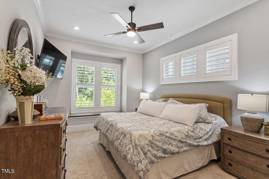 26-1017 Whitehall Cir [2489656]_26