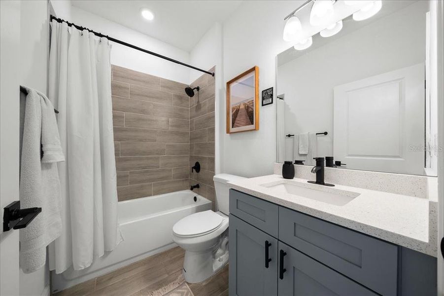 Furnished interior view inside a new home in , Ocala (Image 11).