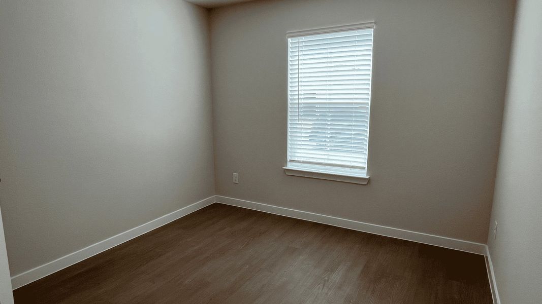 Spacious, unfurnished interior of a new home in Saratoga Crossing, Corpus Christi (Image 13).