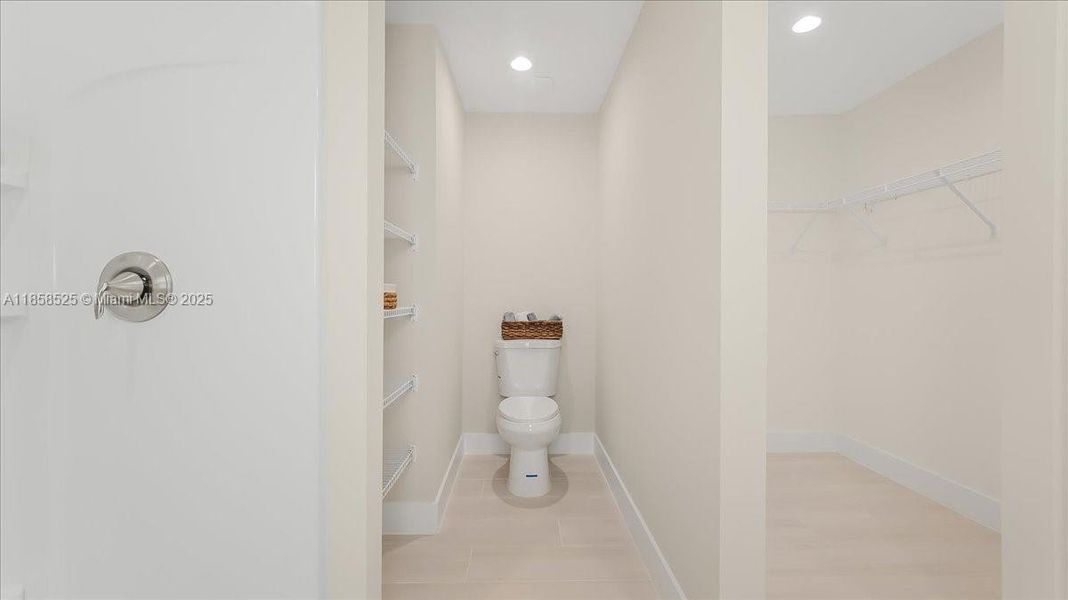 Image 18 of a home in .