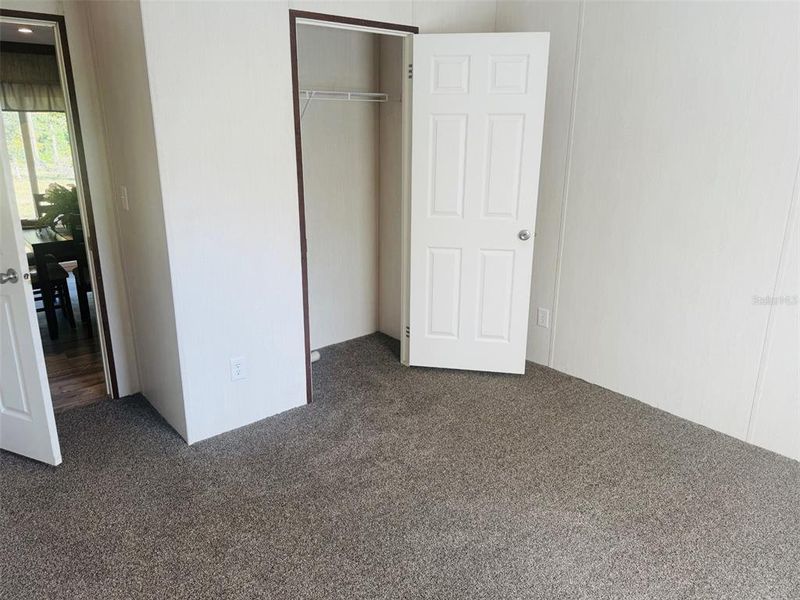 Spacious, unfurnished interior of a new home in , Fort White (Image 17).