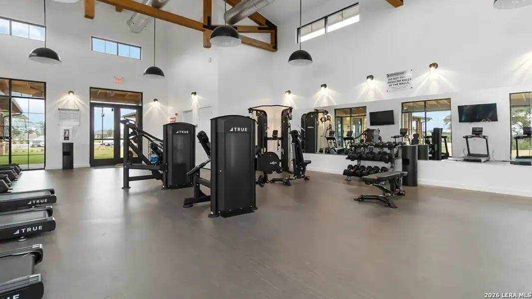 Community amenities in Brookstone Creek, San Antonio (Image 9).