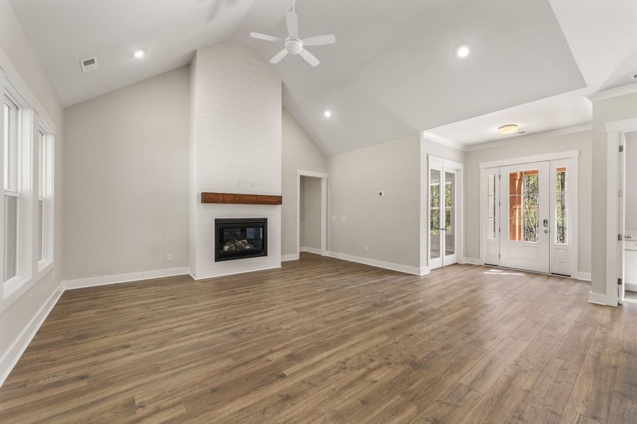 Spacious, unfurnished interior of a new home in Charleston County Homes, Charleston (Image 18).