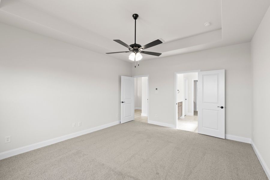 Representative unfurnished interior of a home built from the Honor by Rockwell Homes in Creekside, Royse City (Image 26).