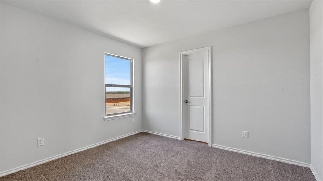 Spacious, unfurnished interior of a new home in Springhill South, Boyd (Image 35).