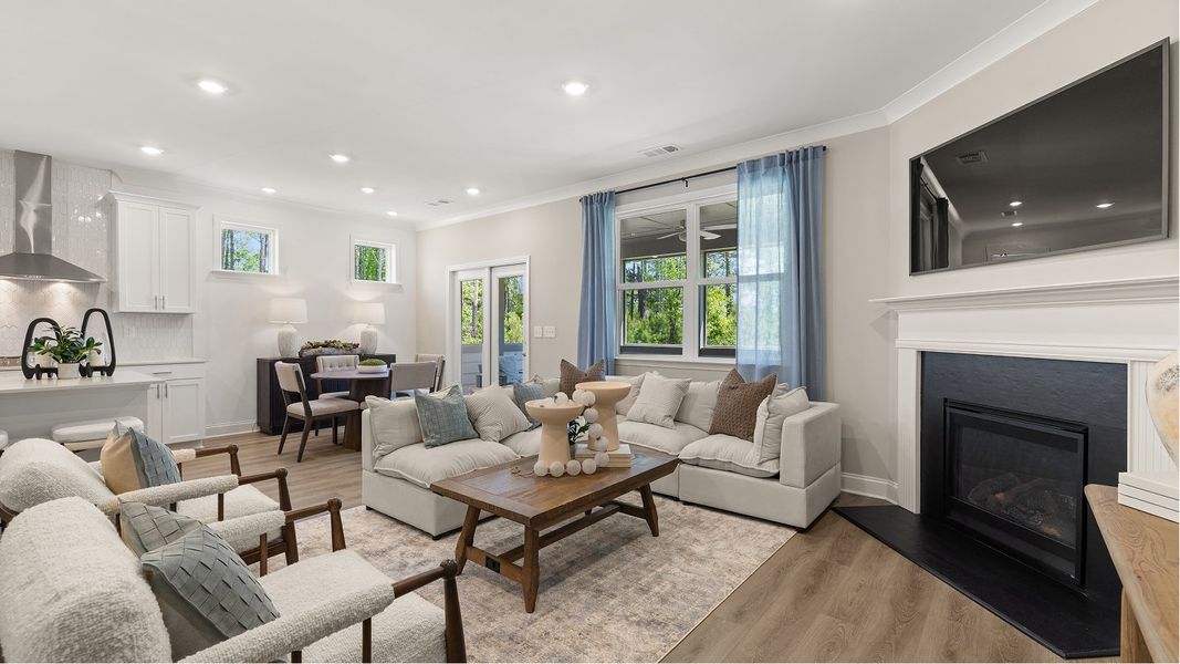 1975 Camden Living 2of3 F1 050825