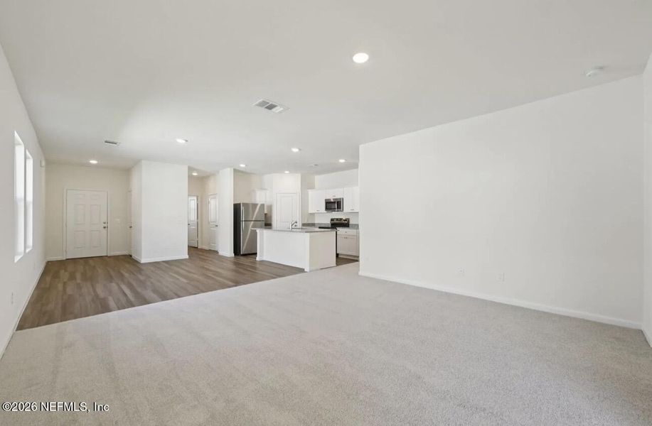 Spacious, unfurnished interior of a new home in , Palm Coast (Image 12).
