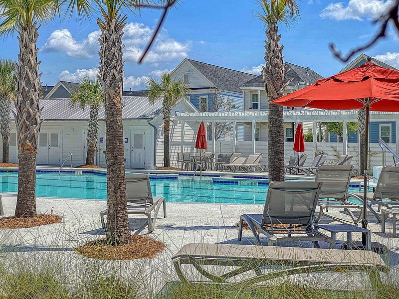 Community amenities in , Summerville (Image 63).