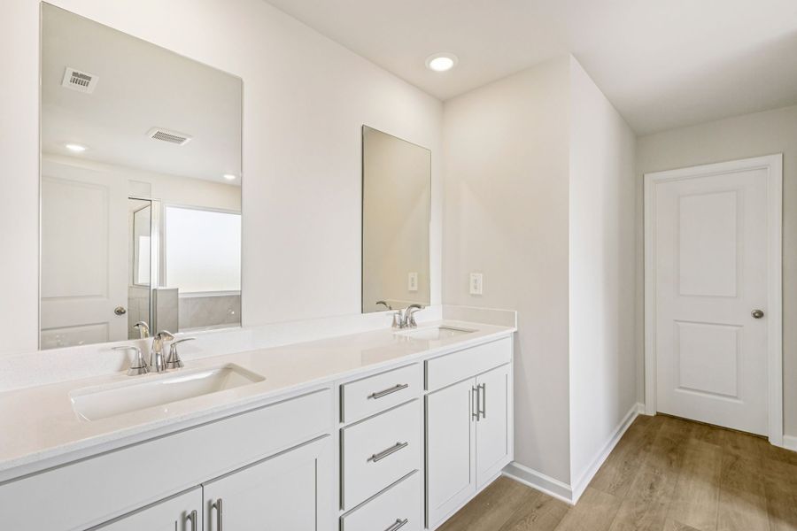 Furnished interior view inside a new home in Martin Springs - Estate Series, Lawrenceville (Image 13). Furnished interior view inside a new home in Martin Springs - Estate Series, Lawrenceville (Image 13).