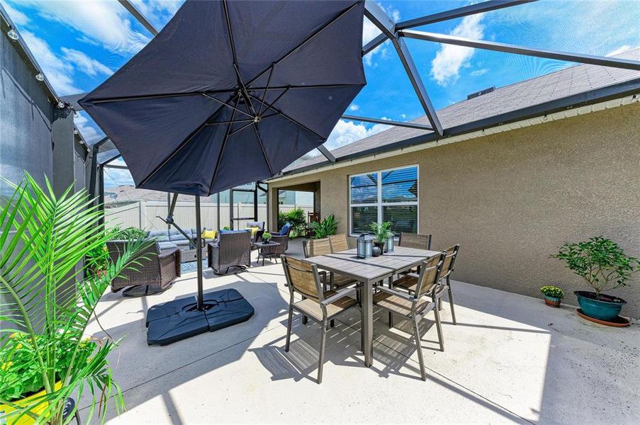Exterior details and patio area of a home in Bella Lago, Parrish (Image 29).