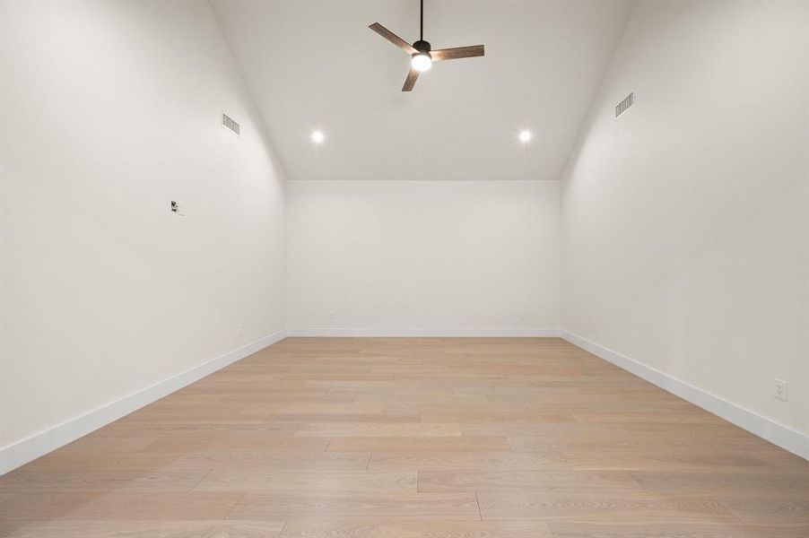 Spacious, unfurnished interior of a new home in , Irving (Image 39). Spacious, unfurnished interior of a new home in , Irving (Image 39).