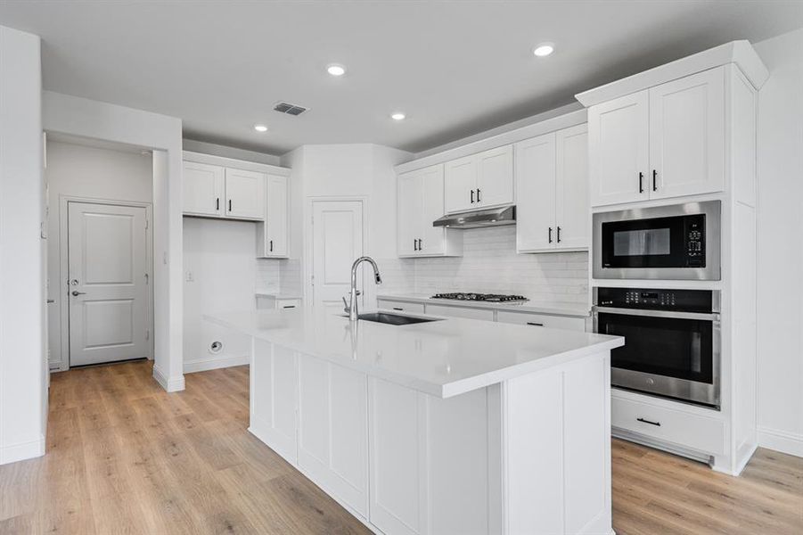 105 North Sky Drive ~ Ready Now 105 North Sky Drive ~ Ready Now