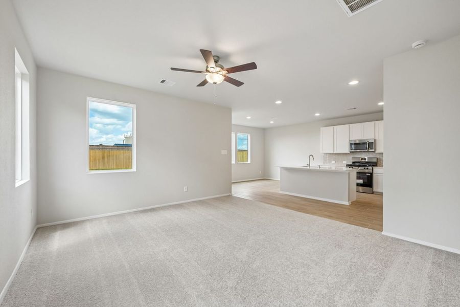 Spacious, unfurnished interior of a new home in Azalea, Pattison (Image 16).