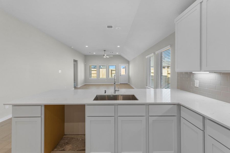 Furnished interior view inside a new home in Sunterra Lakes, Fulshear (Image 13).