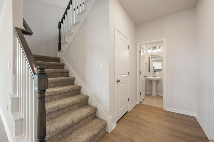 Spacious, unfurnished interior of a new home in Cannon Ranch, Dripping Springs (Image 27). Spacious, unfurnished interior of a new home in Cannon Ranch, Dripping Springs (Image 27).