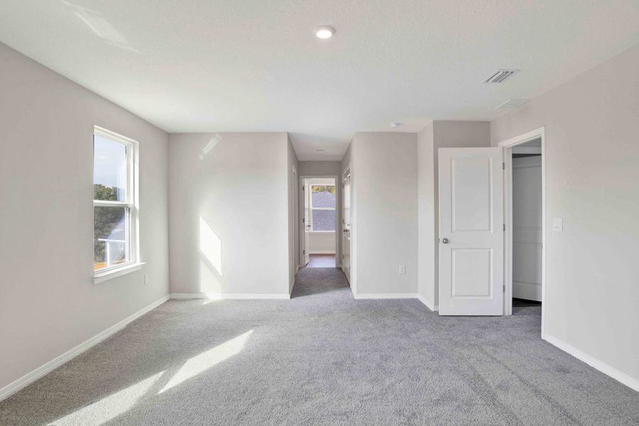 Representative unfurnished interior of a home built from the Sycamore by Maronda Homes in Coastal Communities, Edgewater (Image 21).
