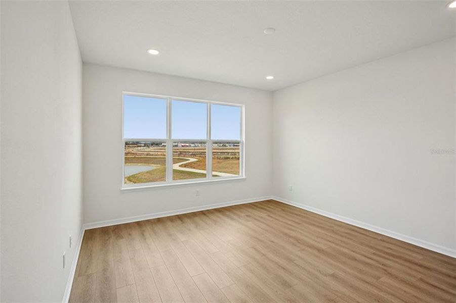 Spacious, unfurnished interior of a new home in , San Antonio (Image 34).
