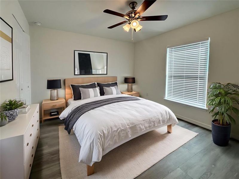 Furnished interior view inside a new home in , Dunnellon (Image 44).