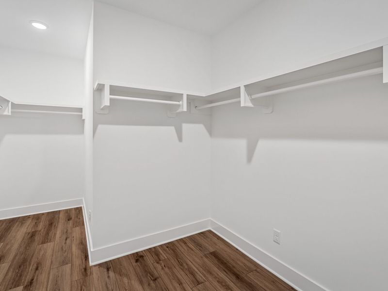 Spacious, unfurnished interior of a new home in Shelton Square, Murfreesboro (Image 38).