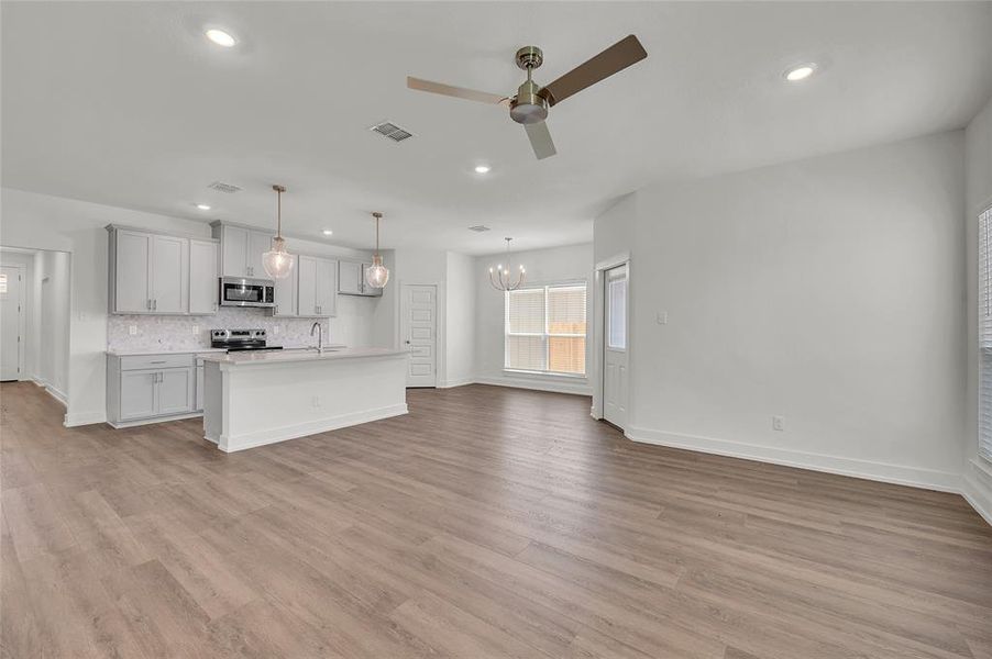 Spacious, unfurnished interior of a new home in , Lorena (Image 13). Spacious, unfurnished interior of a new home in , Lorena (Image 13).