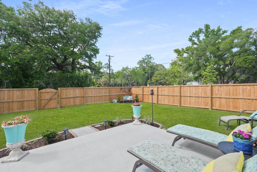Image 45 of a home in Cordgrass Landing.