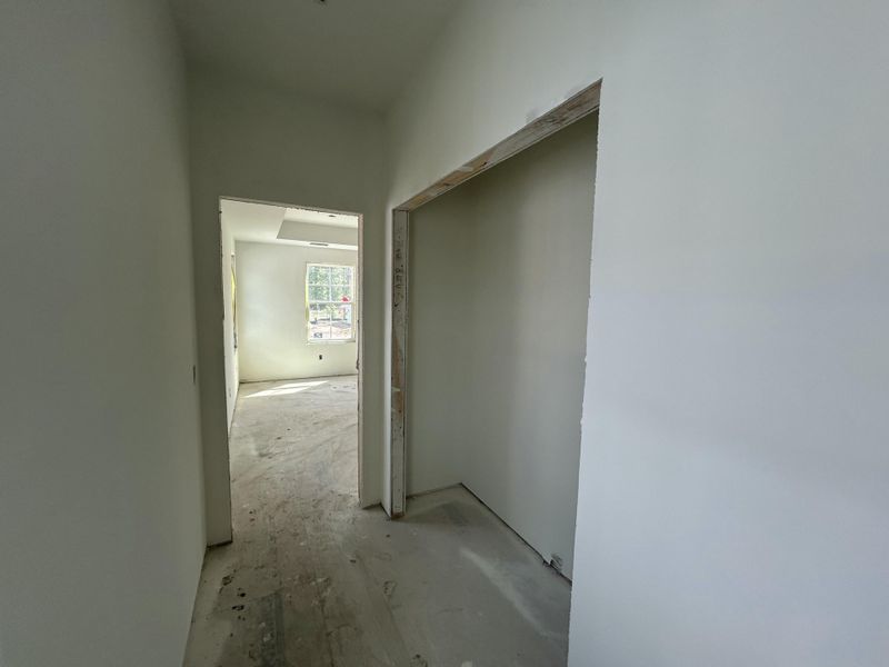 Spacious, unfurnished interior of a new home in , Summerville (Image 24).