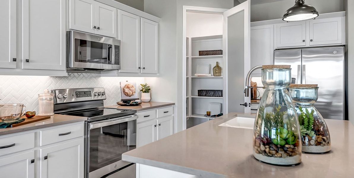 Jade-model-kitchen-angle GALLERY