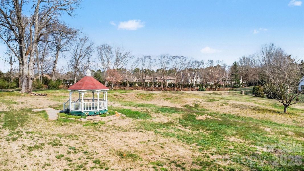 Community amenities in , Waxhaw (Image 6).