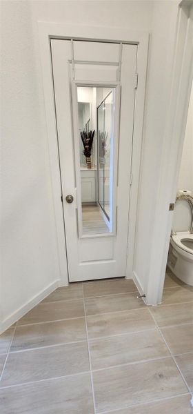 Spacious, unfurnished interior of a new home in Anniston, Katy (Image 26).