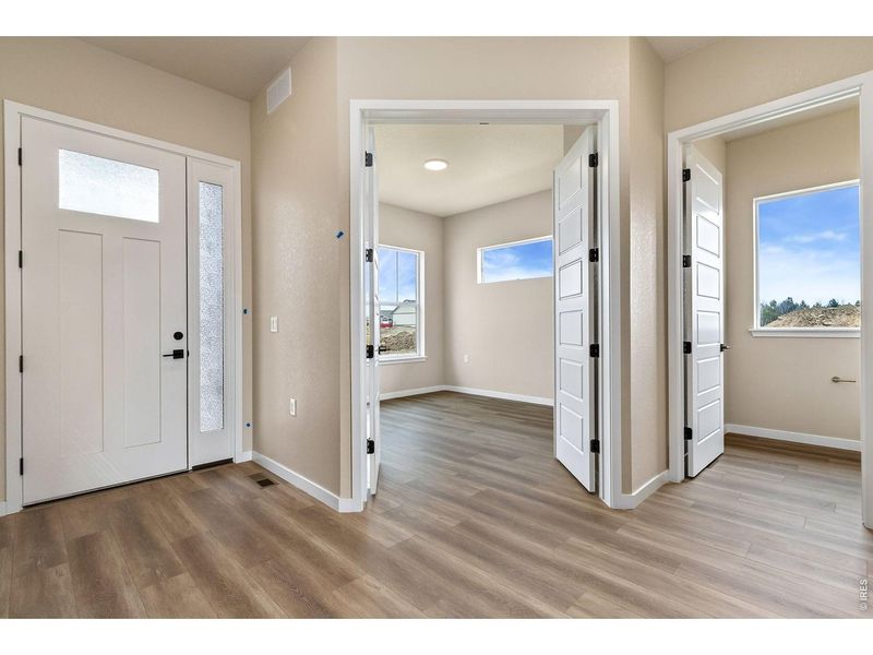 Spacious, unfurnished interior of a new home in , Fort Collins (Image 42).