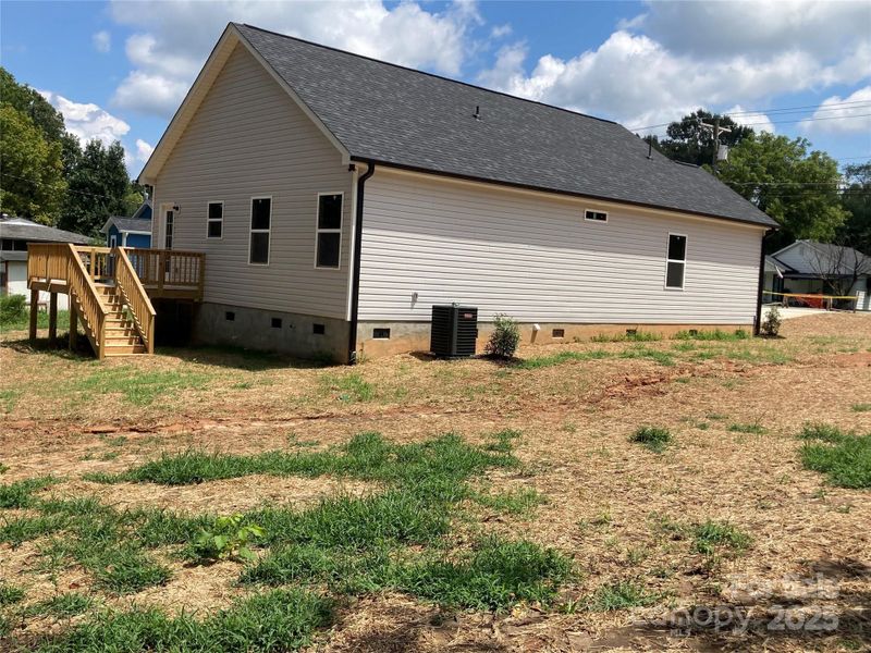 Exterior details and patio area of a home in , Gastonia (Image 4).