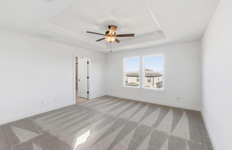 Spacious, unfurnished interior of a new home in Cameron Place, Manor (Image 11).