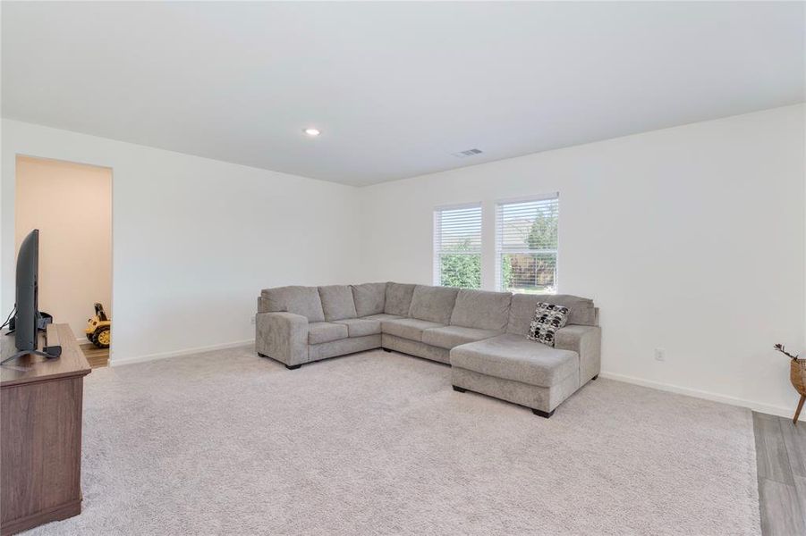 Furnished interior view inside a new home in Willow Springs, Fort Worth (Image 16). Furnished interior view inside a new home in Willow Springs, Fort Worth (Image 16).