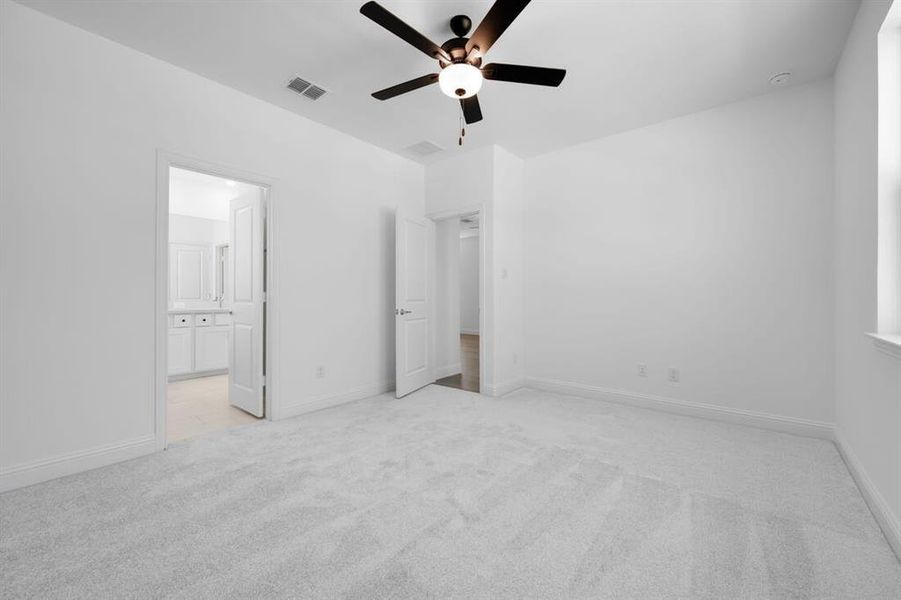 Spacious, unfurnished interior of a new home in North Sky Celina, Celina (Image 23). Spacious, unfurnished interior of a new home in North Sky Celina, Celina (Image 23).