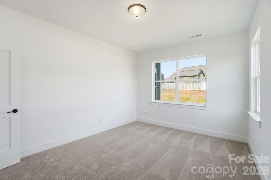 Spacious, unfurnished interior of a new home in Robinson Oaks, Gastonia (Image 18).