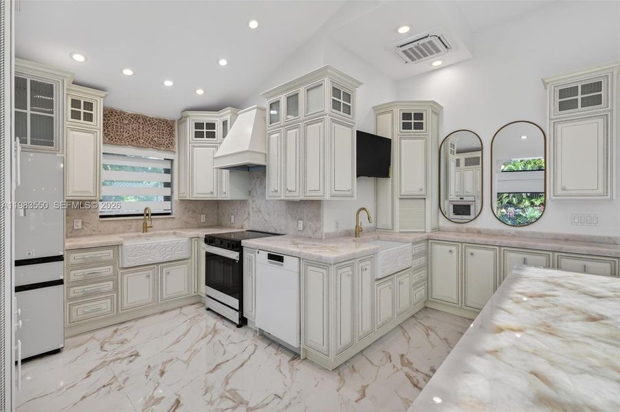 Furnished interior view inside a new home in , Biscayne Park (Image 15).