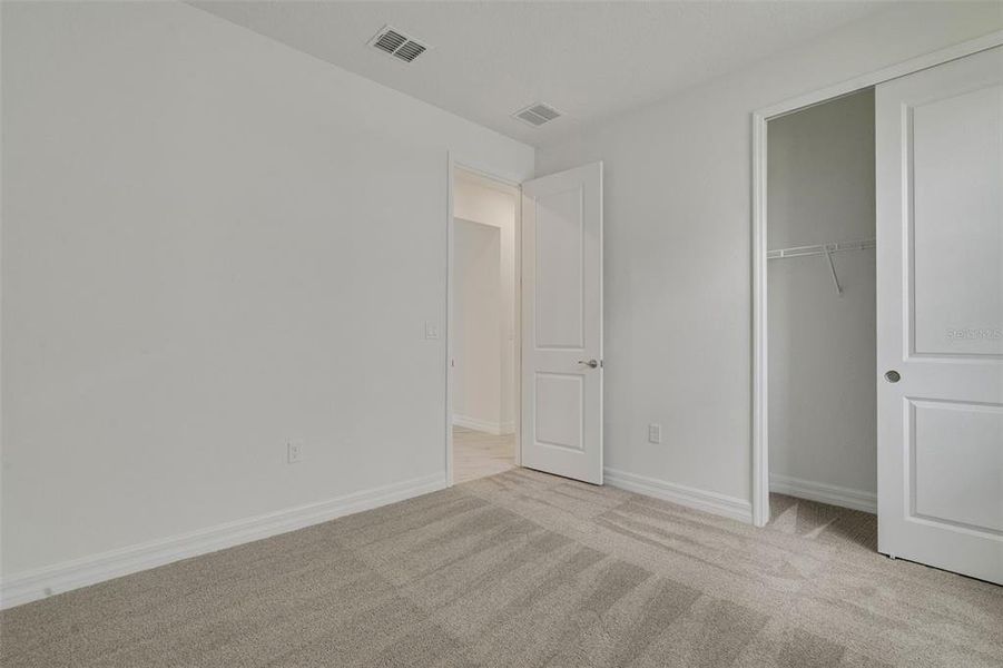 Spacious, unfurnished interior of a new home in Turnleaf, Punta Gorda (Image 21).