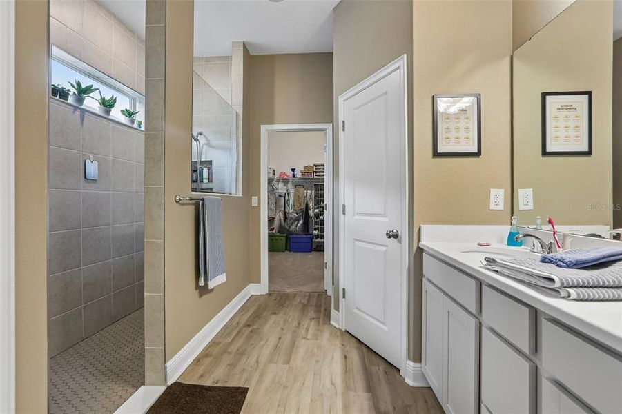 Furnished interior view inside a new home in Whiting Estates, Spring Hill (Image 8).