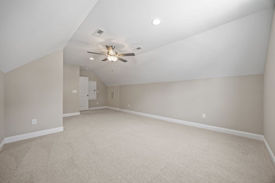 Spacious, unfurnished interior of a new home in Davenport Farms, Winterville (Image 40).