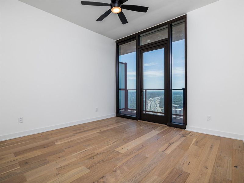 Spacious, unfurnished interior of a new home in Vesper, Austin (Image 14).