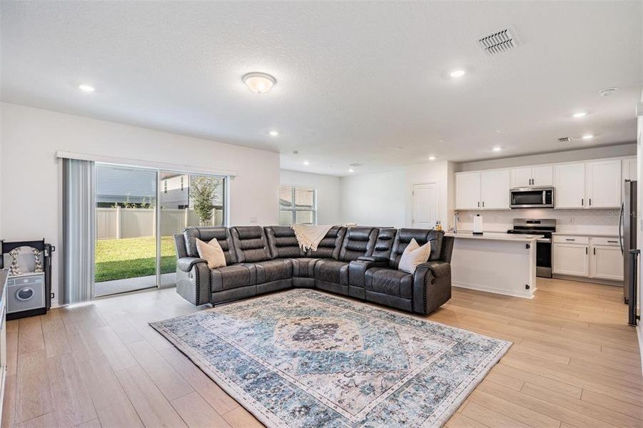 Furnished interior view inside a new home in , Land O' Lakes (Image 15).