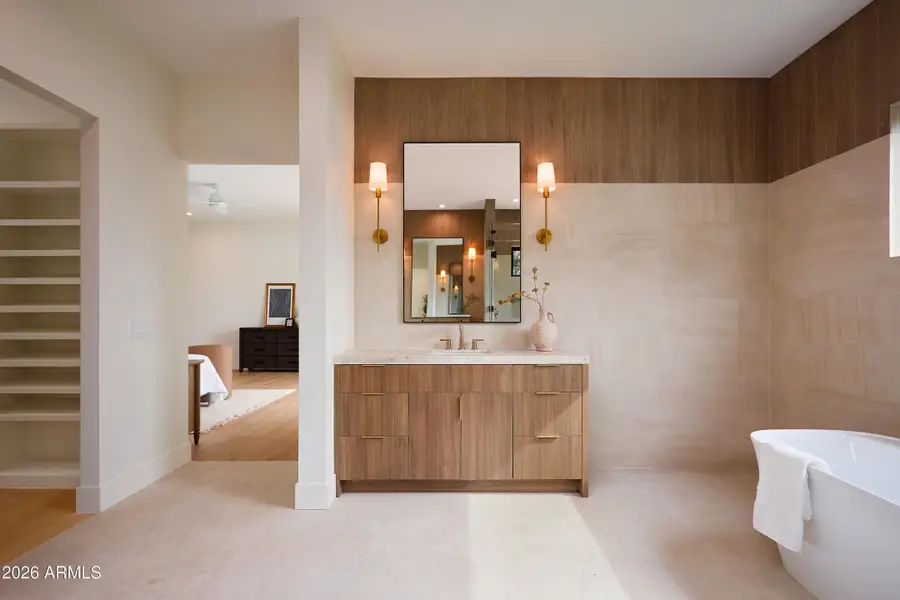 PropertyImageCo_2901EPiersonSt_WEB_5